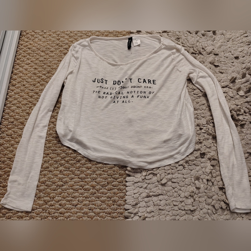 H&M Off-White Long Sleeve Graphic Tee